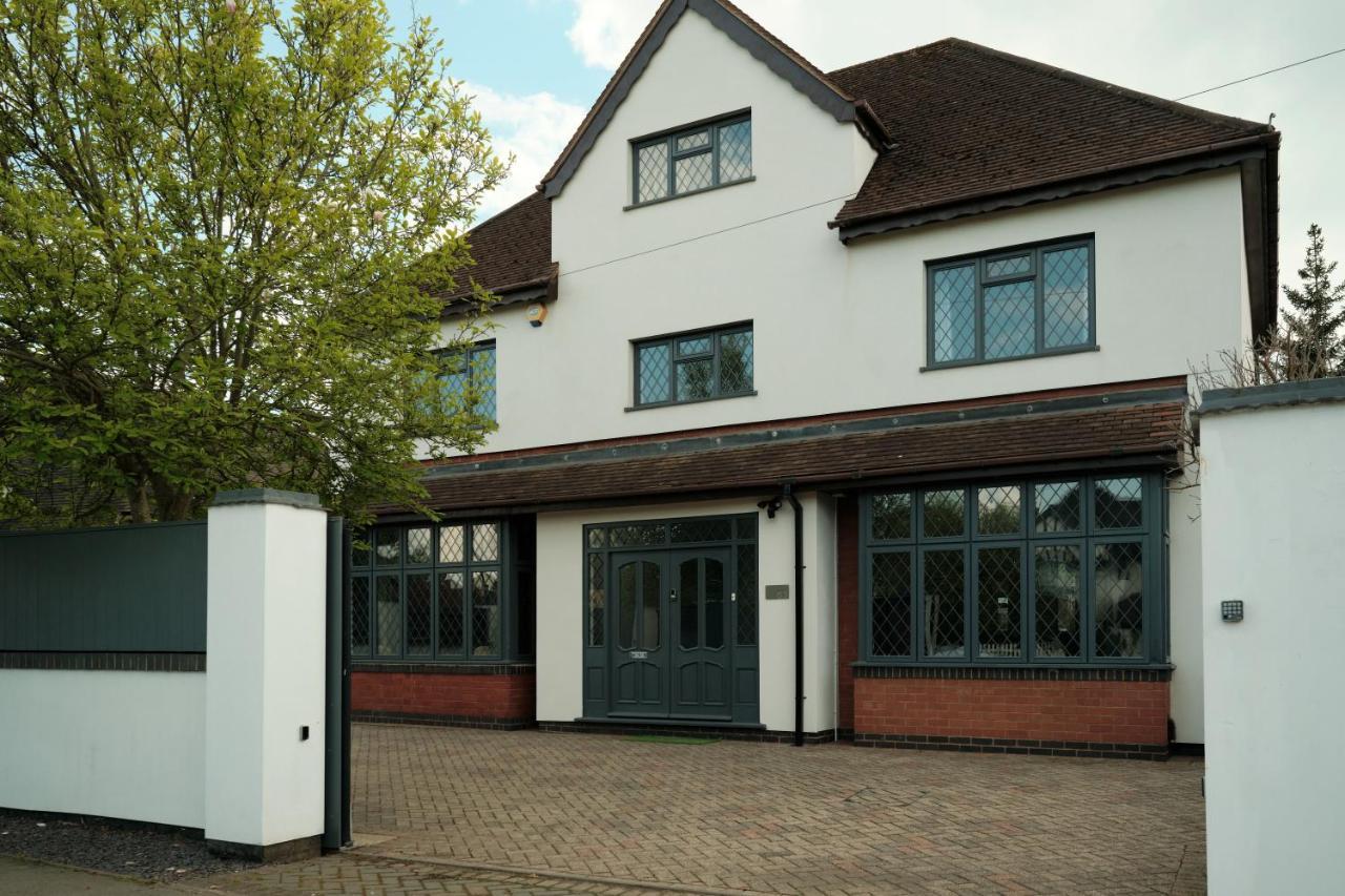 Modern Spacious House - Sleeps 16, Free Parking, Sun Terrace Nuneaton Exterior photo